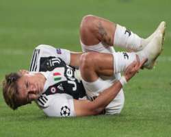 He had to keep out from the second round of 16 leg of the Champions League in March of the 2015-16 seasons. It was due to an edema overload of his lef